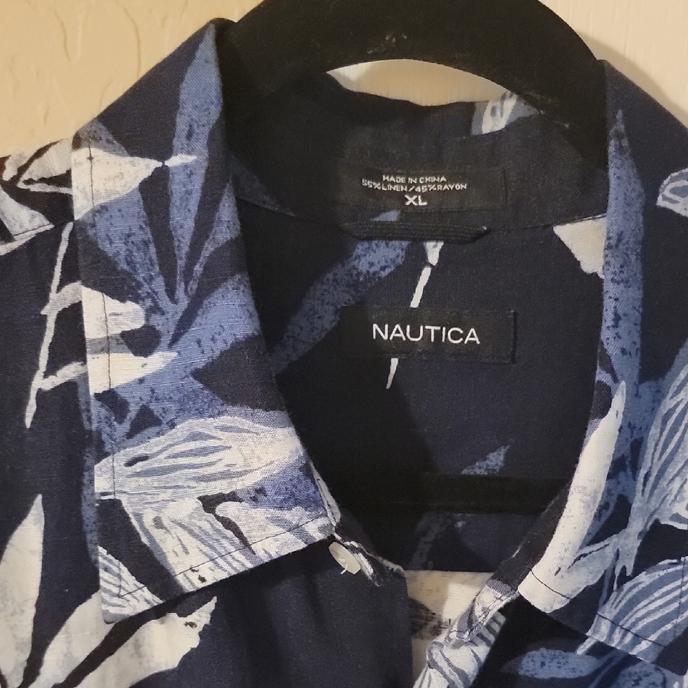 Nautica Men's Blue Leaf Print Shirt